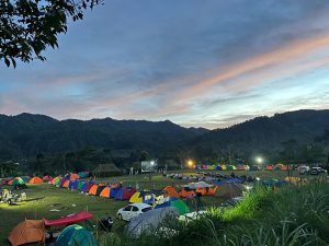 Pondok Pesantren Al-Furqon Muhammadiyah Boarding School (MBS) Cibiuk Garut melaksanakan Rihlah ke-15 di Lapangan Sampalam Desa Sukamurni Kecamatan Cilawu Garut pada 25-27 Agustus 2024.